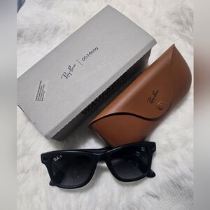 Ray-Ban Meta Wayfarer Smart Sunglasses - Matte Black
